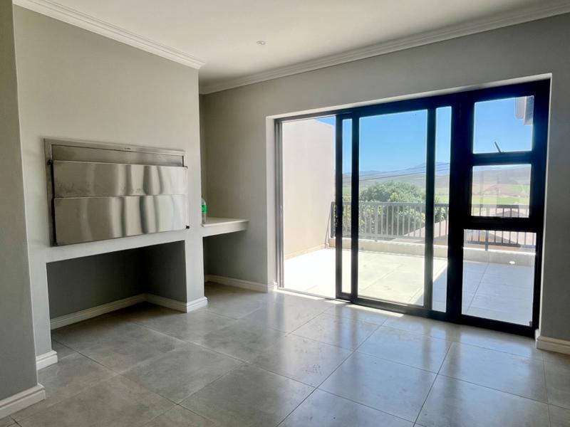 3 Bedroom Property for Sale in Fraaiuitsig Western Cape